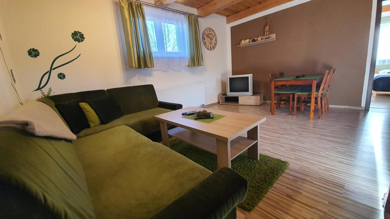 Ubytovanie Saska Veľký Slavkov Extérieur photo